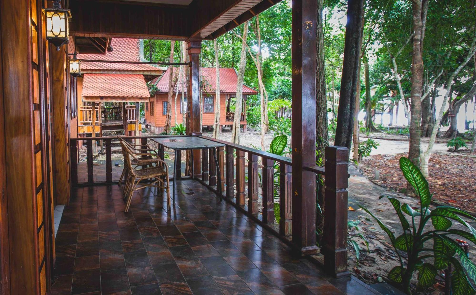 Tree House Bungalows Kaoh Touch 외부 사진